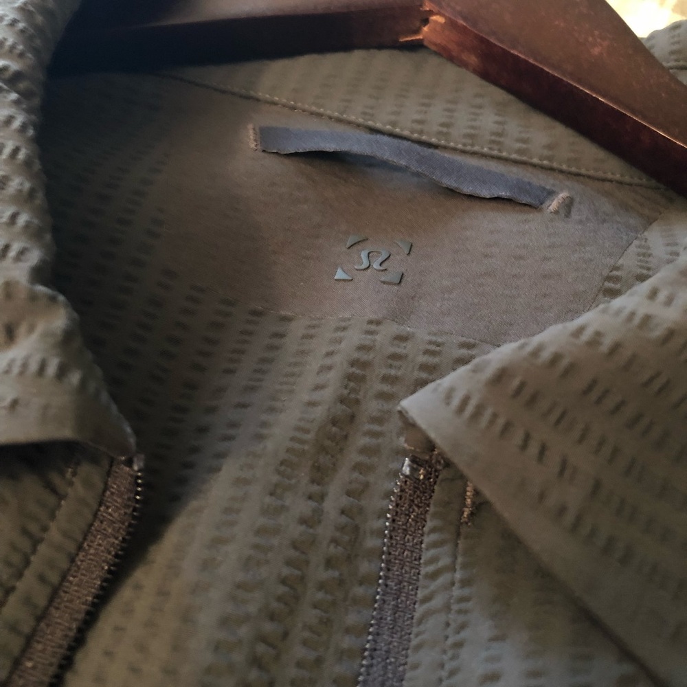 Lululemon Mens Tech Woven Shirt Jacket Dark Grey